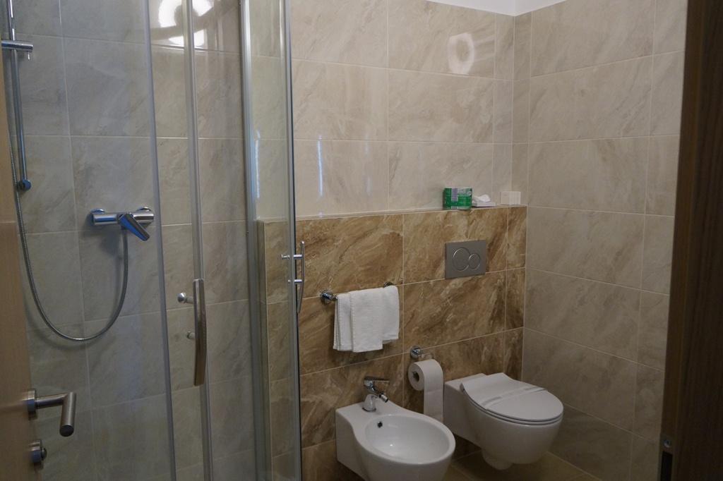 Hotel Samaria Šamorín Bagian luar foto