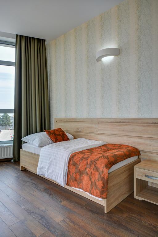 Hotel Samaria Šamorín Bagian luar foto