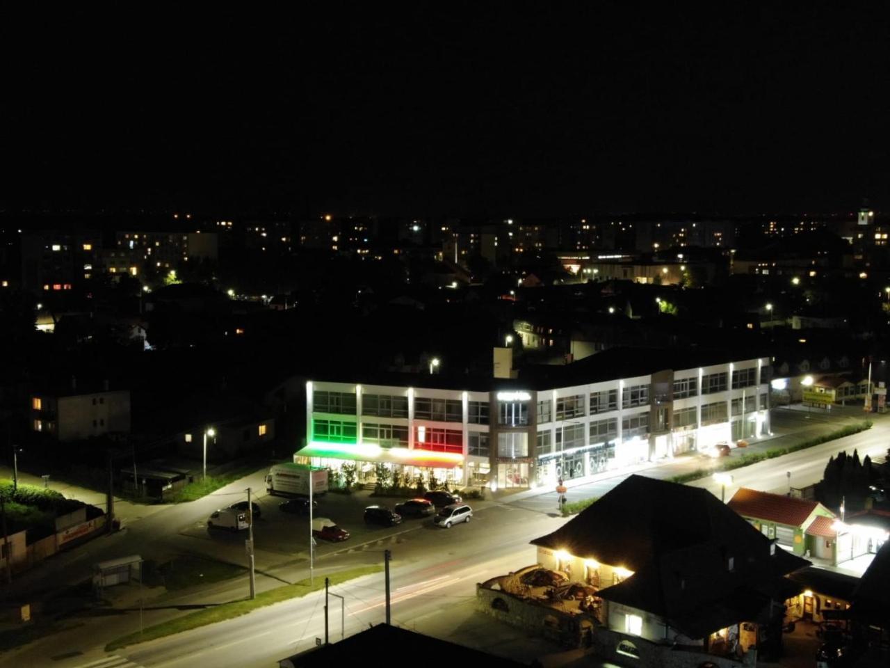 Hotel Samaria Šamorín Bagian luar foto